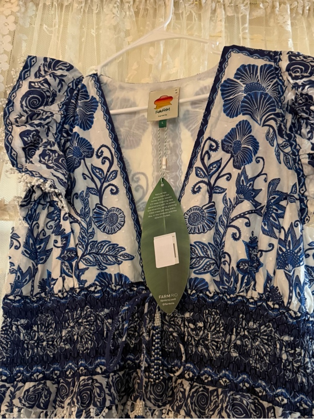 FARM Rio Shell Garden Floral Cotton V-Neck Maxi Dress - Picture 6 of 6